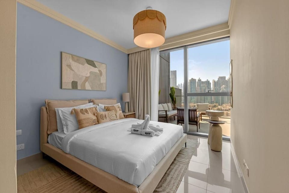 Waves - Luxury 2BR Apt With Burj Khalifa & Fountain View Apartment in Dubai