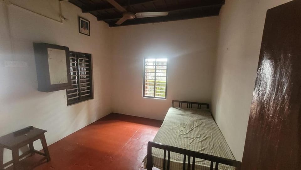 Panamthodil PSRA-147 House in Kerala