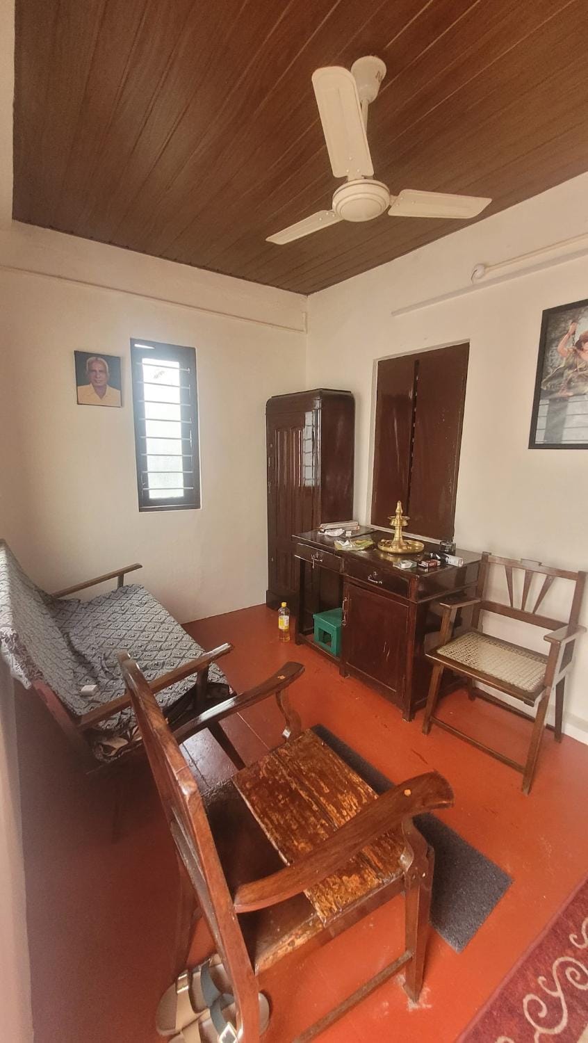 Panamthodil PSRA-147 House in Kerala