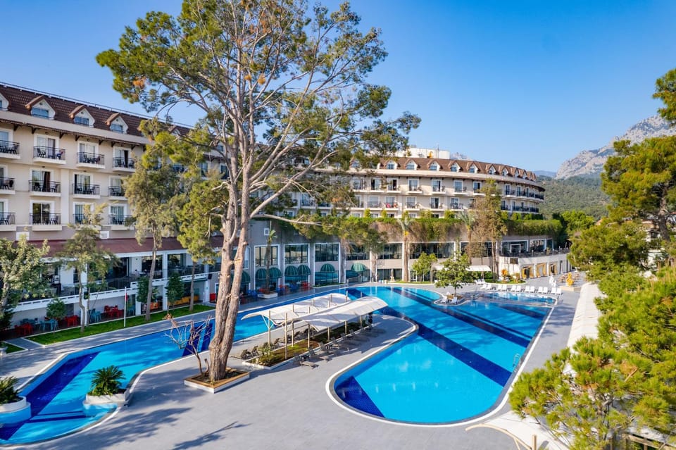Property building, Swimming pool