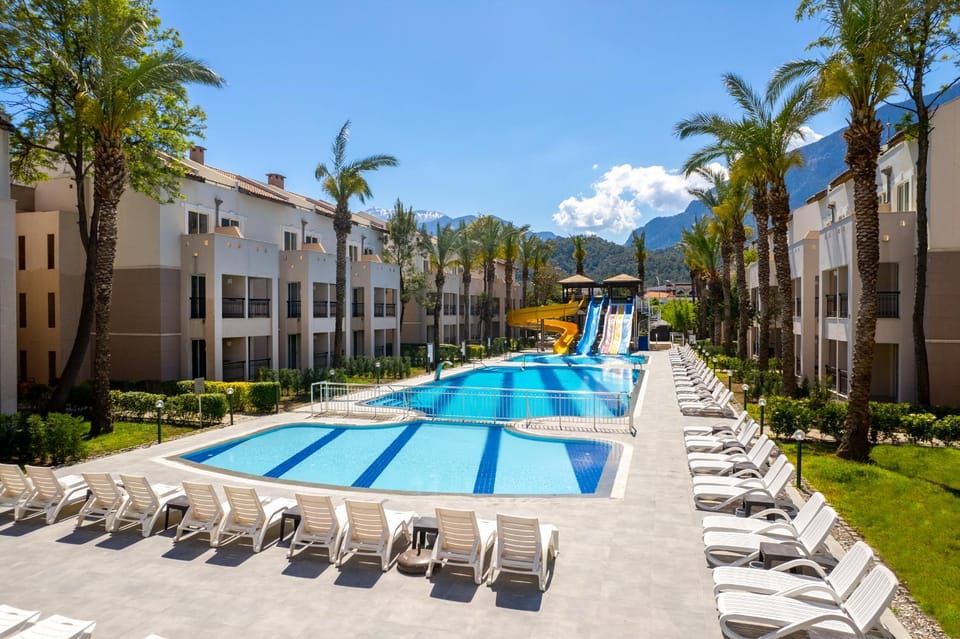 Property building, Swimming pool