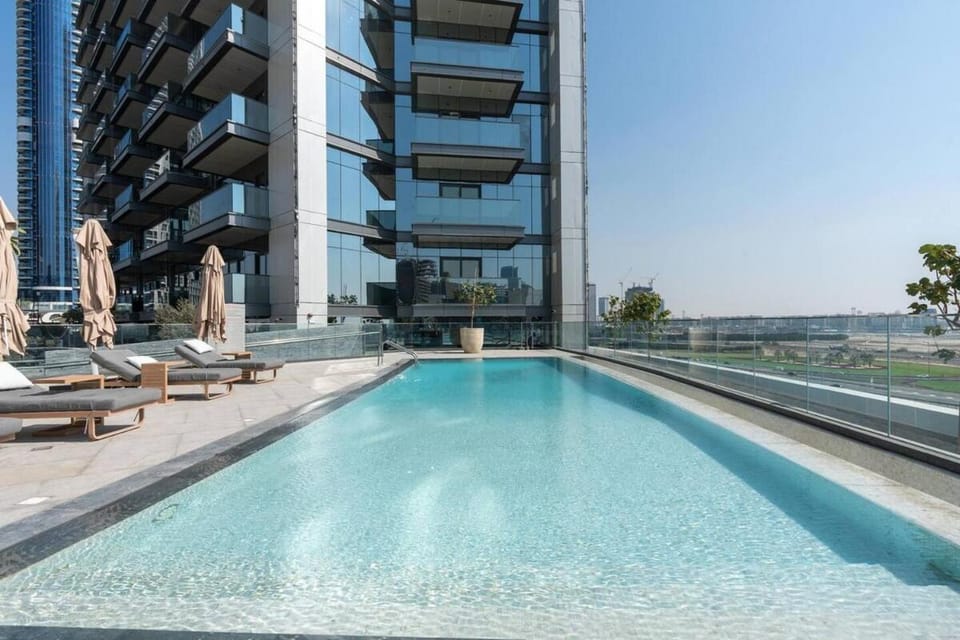 Stylish 2BR in Business Bay with all essentials Apartment in Dubai