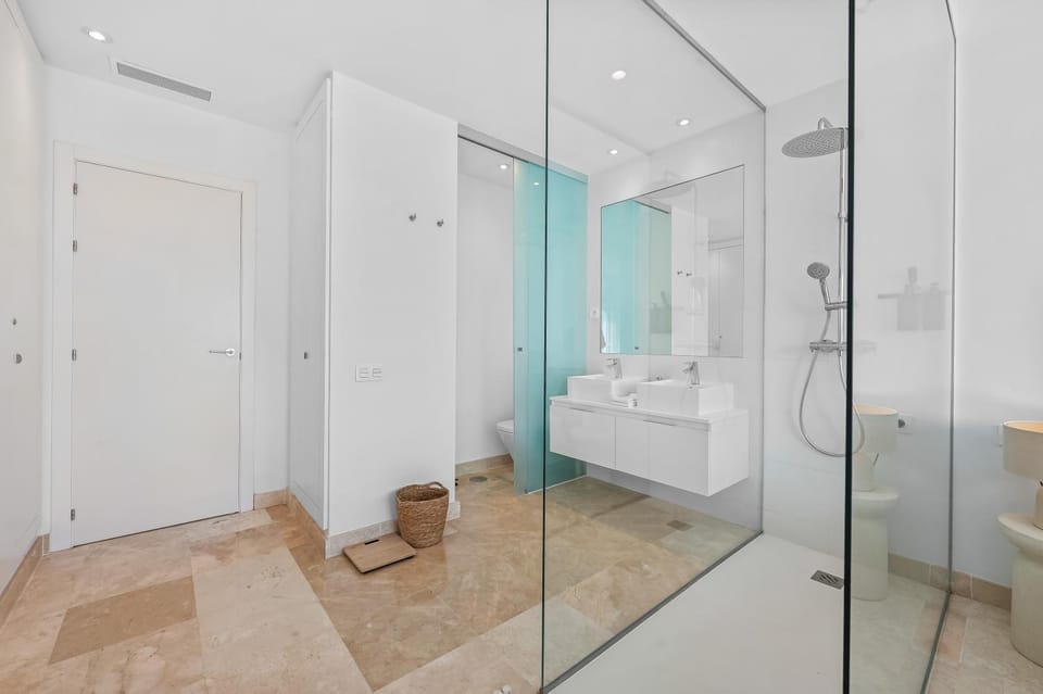 Bathroom, Living room