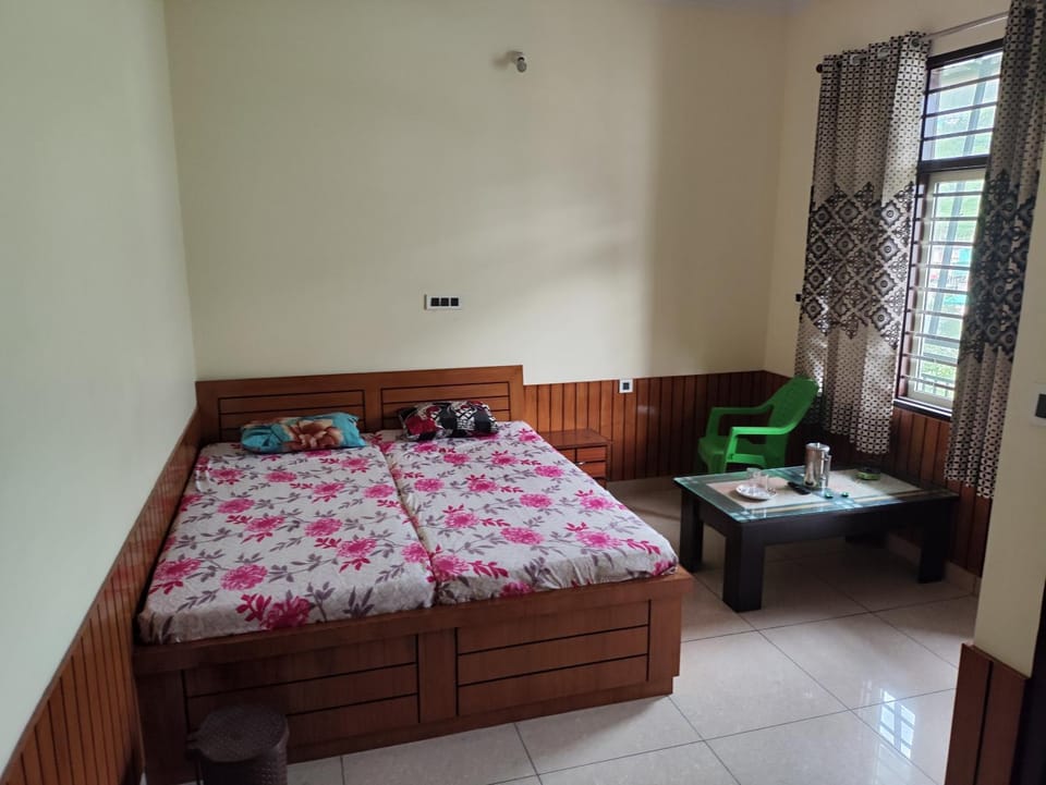 Thakur Guest House Apartment in Himachal Pradesh