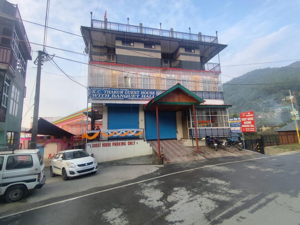 Thakur Guest House Apartment in Himachal Pradesh