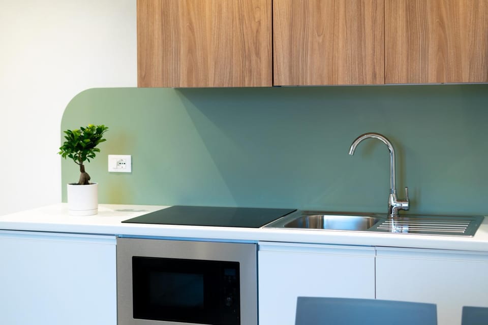 Kitchen or kitchenette