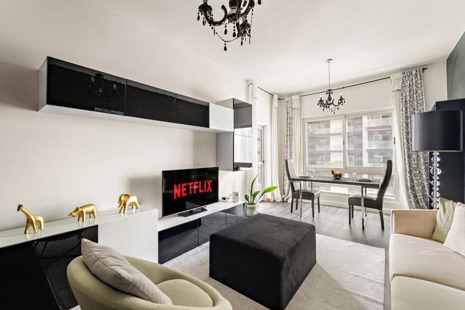 VayK - Modern 1BR Near Metro in Dubai Marina Apartment in Dubai