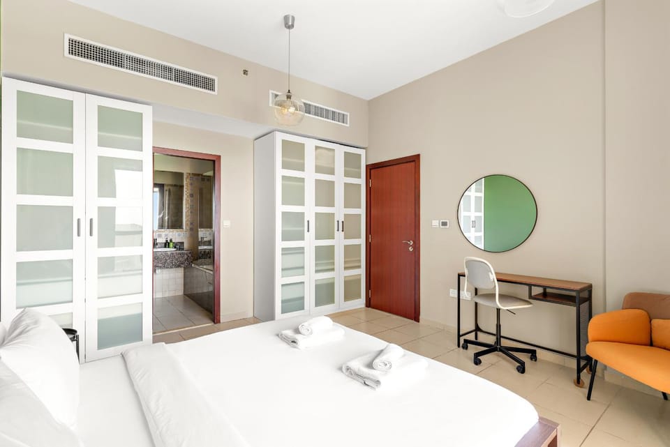 VayK - Light-Filled and Spacious 1BR in JBR Apartment in Dubai