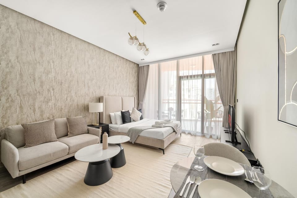 VayK - Chic Studio in Silicon Oasis with Pool View Apartment in Dubai