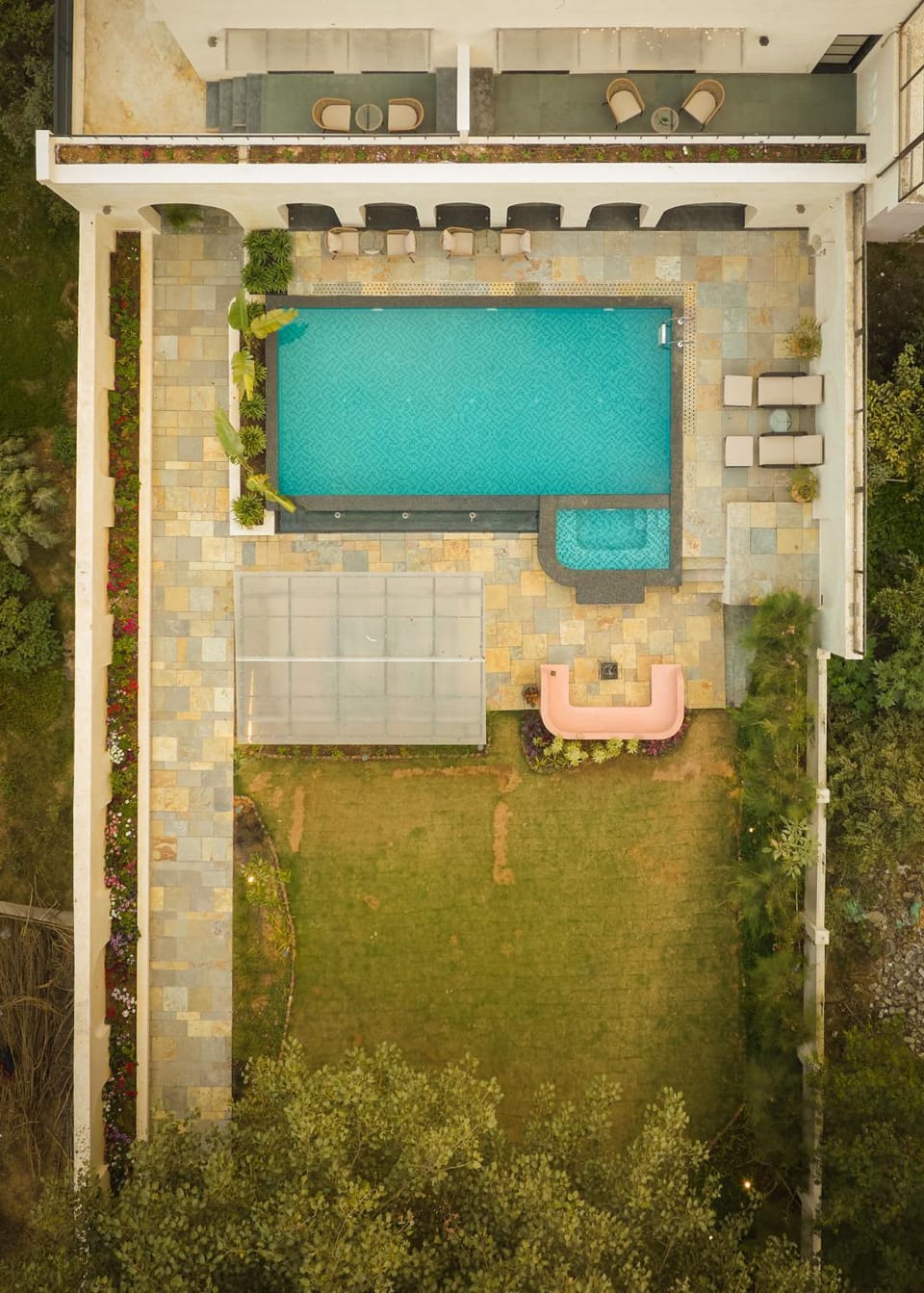 Swimming pool