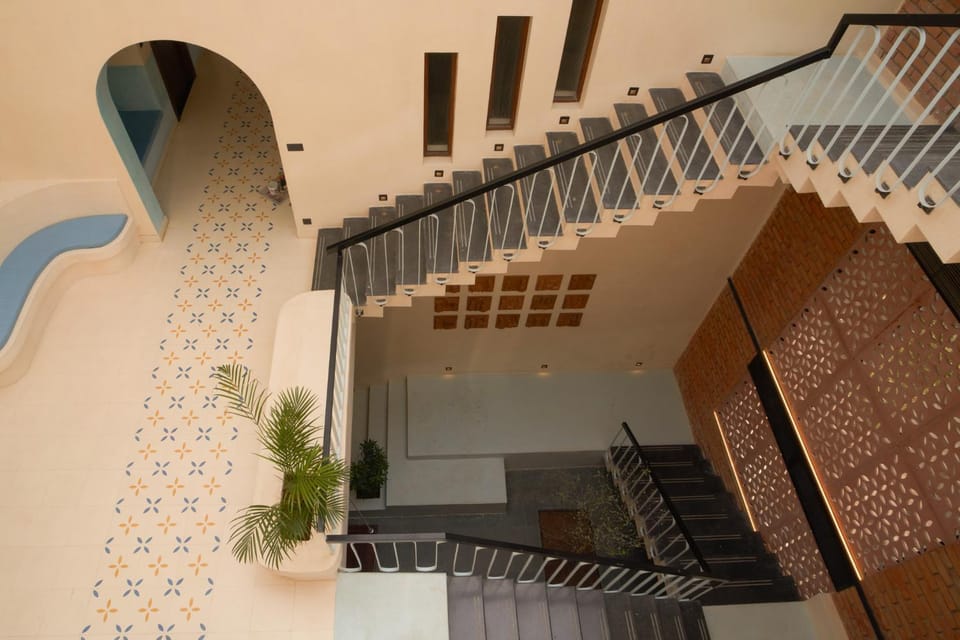Inner courtyard view