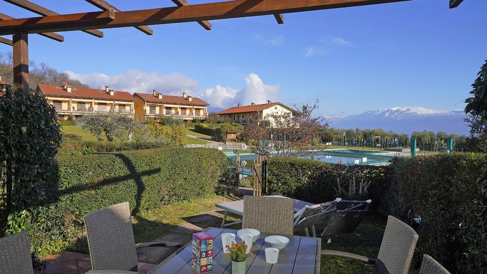 Patio, Garden, Garden view