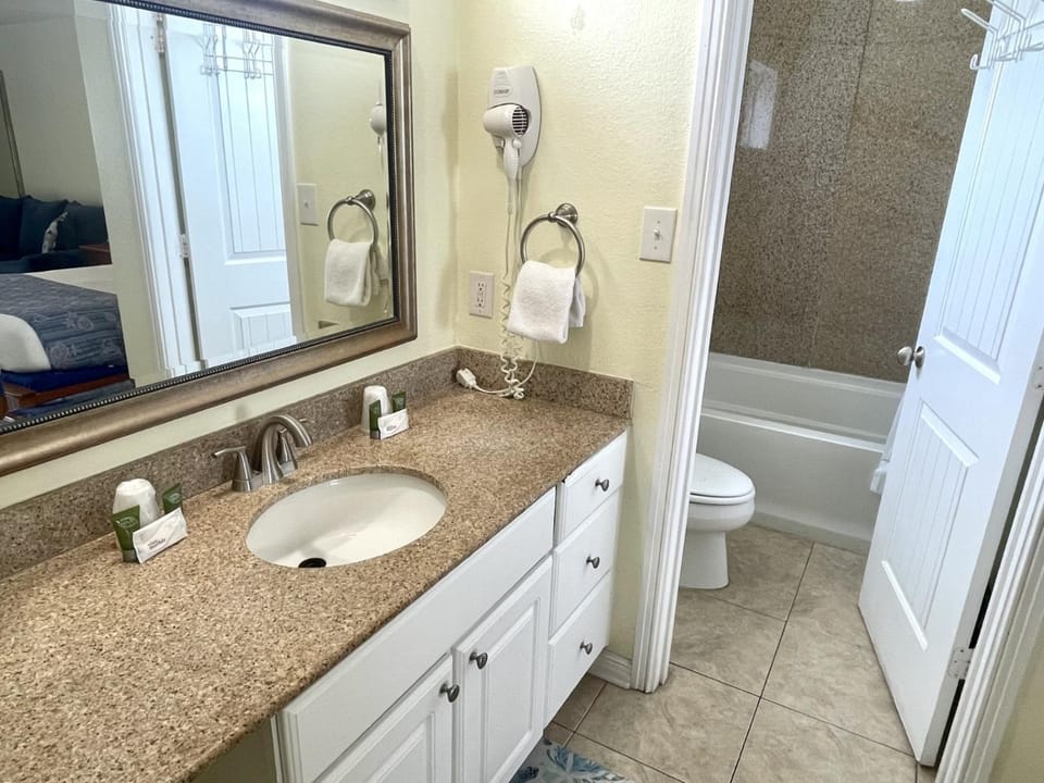 Beachgate Condo Suites and Hotel 421 condo Apartment in Port Aransas