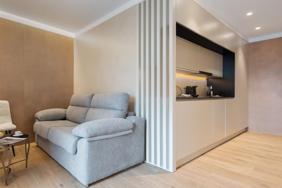Kitchen or kitchenette, Living room, Seating area