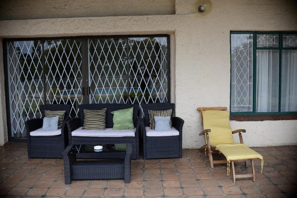 4 Bed Thatched Double Storey with pool No events or Parties House in Harare