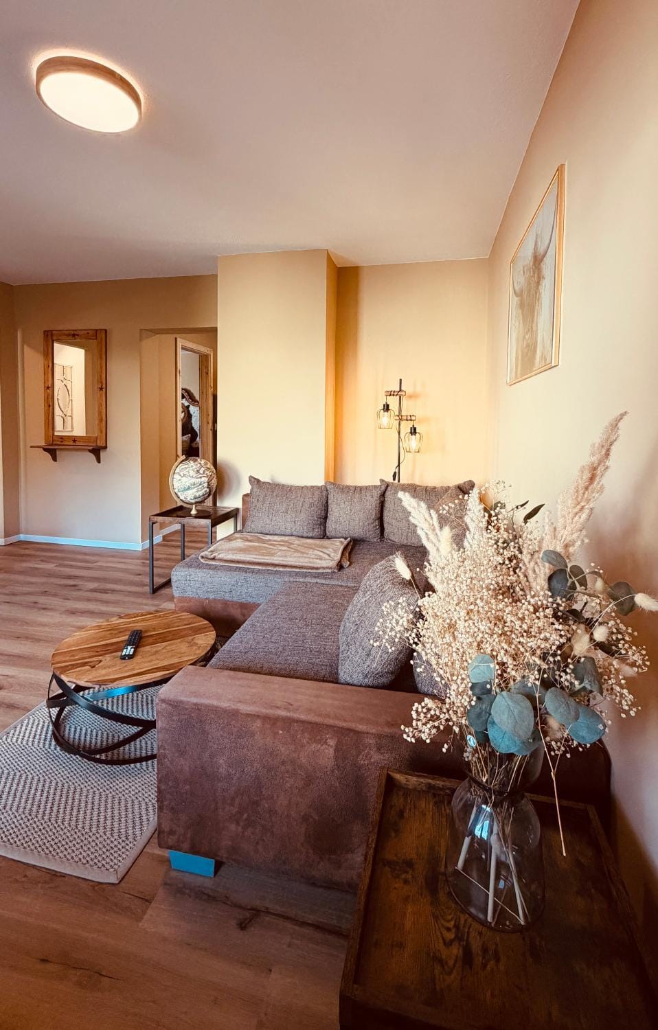 Living room, Seating area