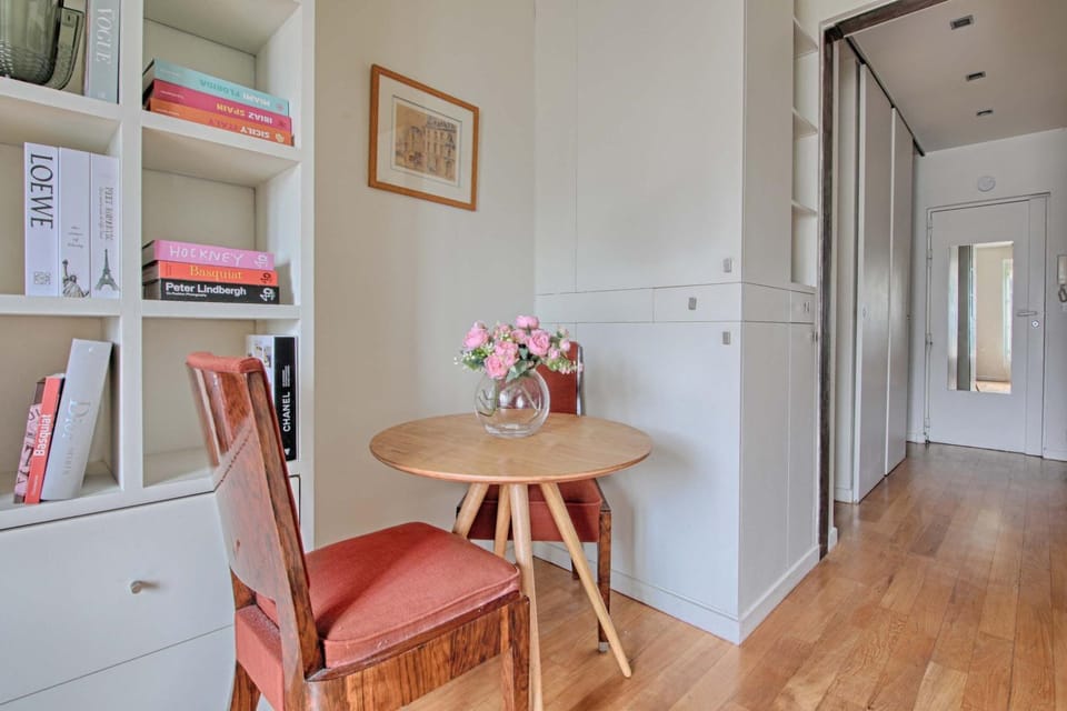 Marais, Seine 1BR AC by Melvane Apartment in Paris