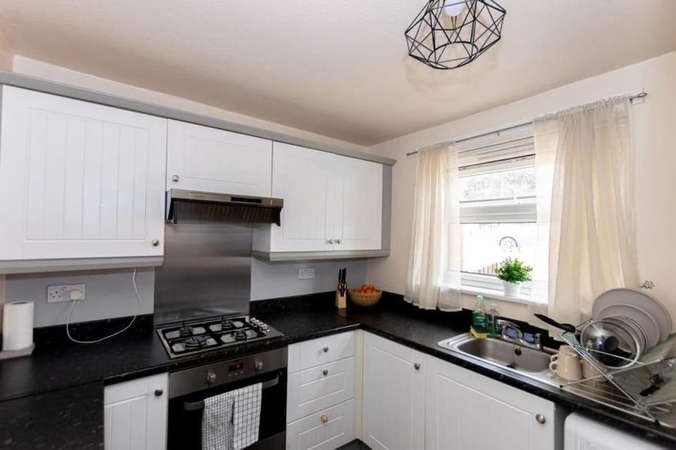 Kitchen or kitchenette, kitchen