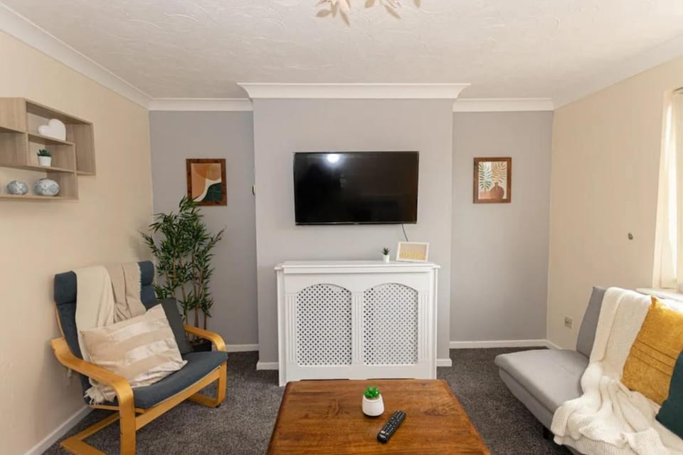 Communal lounge/ TV room, TV and multimedia, Living room, Seating area