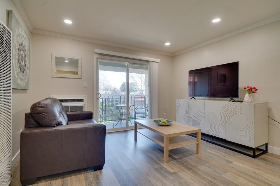 Pleasanton Gem in Quiet Community with Pool Access Apartment in Pleasanton