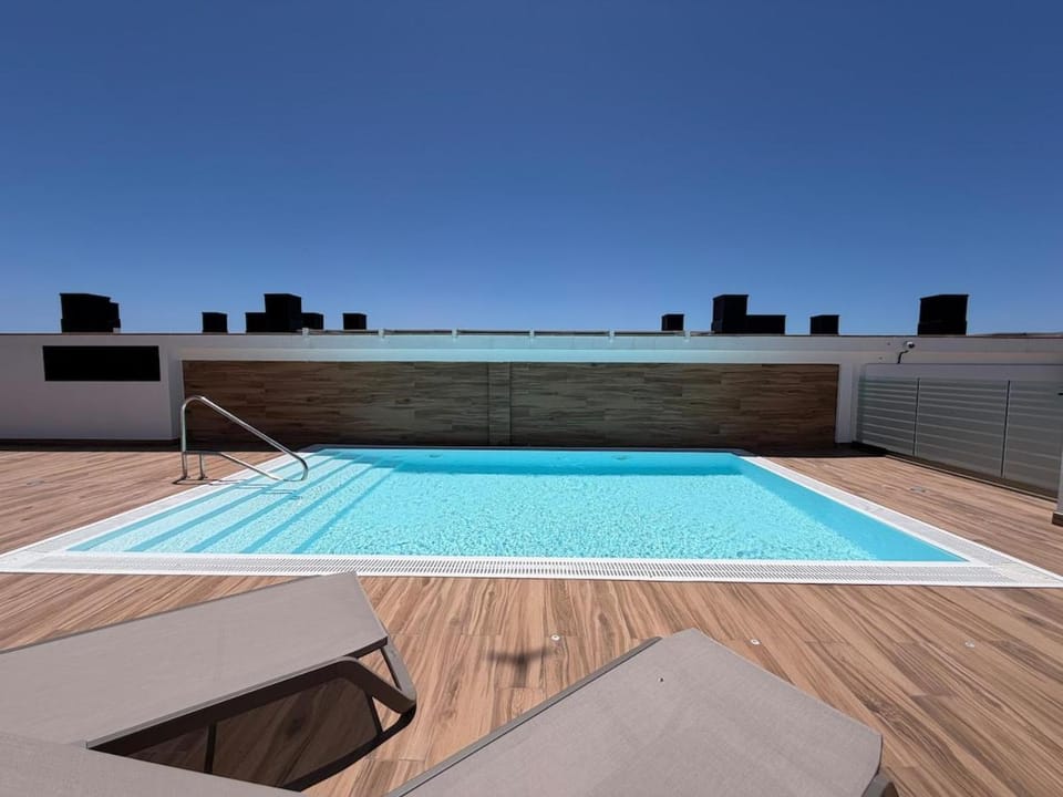 Day, Pool view, Swimming pool, sunbed