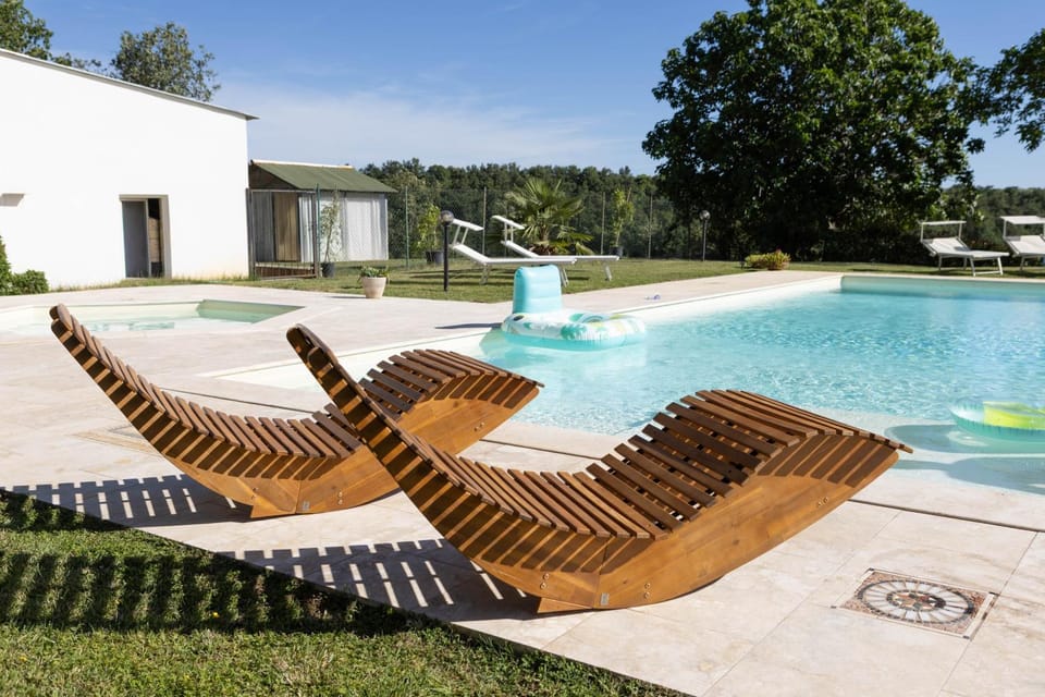 Property building, Garden, Solarium, Garden view, Pool view, Swimming pool