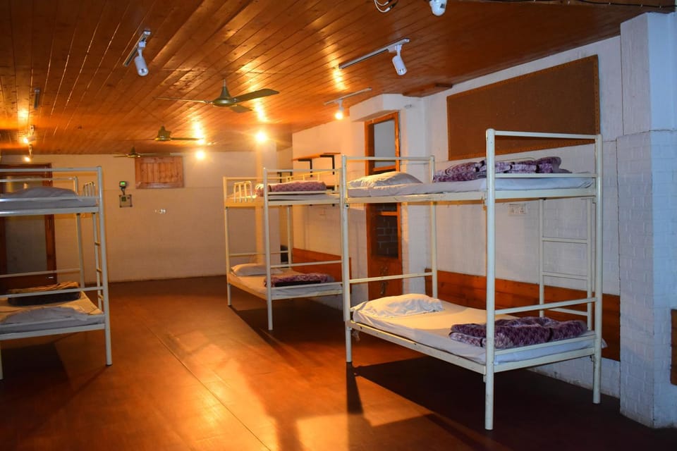Hotel V N Ganga Hostel in Rishikesh