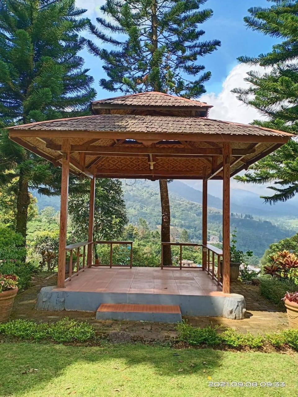 SEFS Villa Puncak Cisarua - Bogor Villa in Cisarua