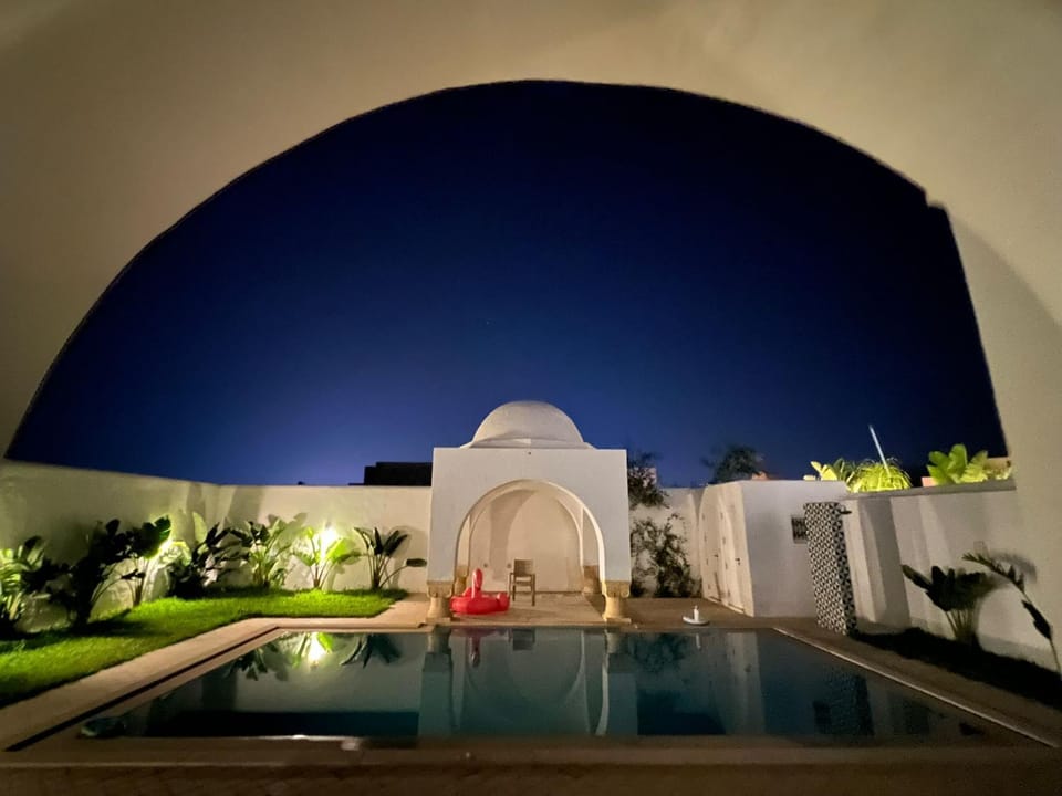 Villa Carthago - piscine - proche de plage les orangers Villa in Tunisia
