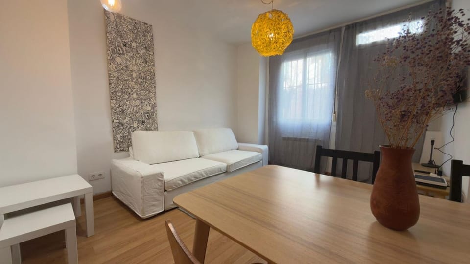 Well connected flat near the centre of Madrid Apartment in Madrid