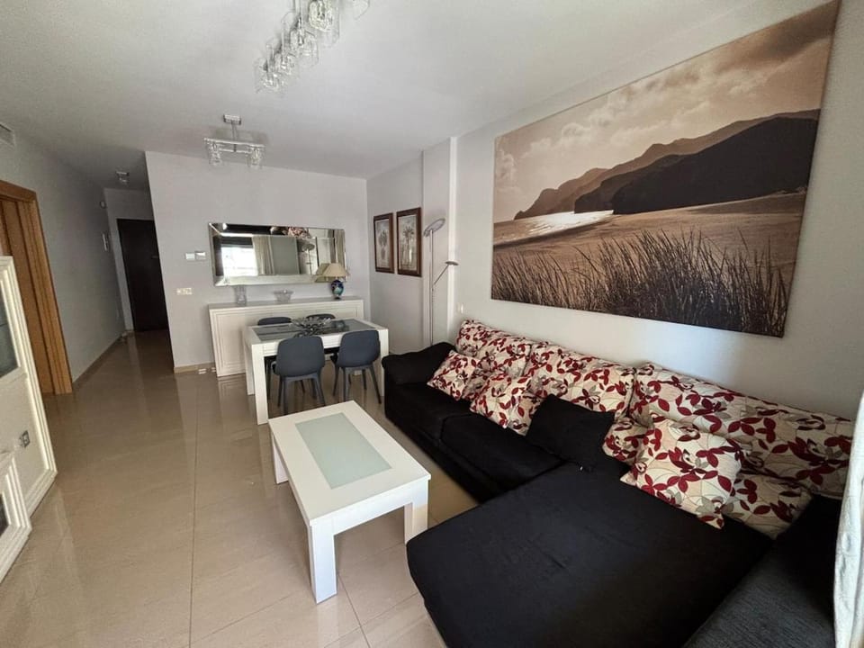 Romanilla Suites con vistas al mar, piscina y salida directa a la playa Apartment in Roquetas de Mar