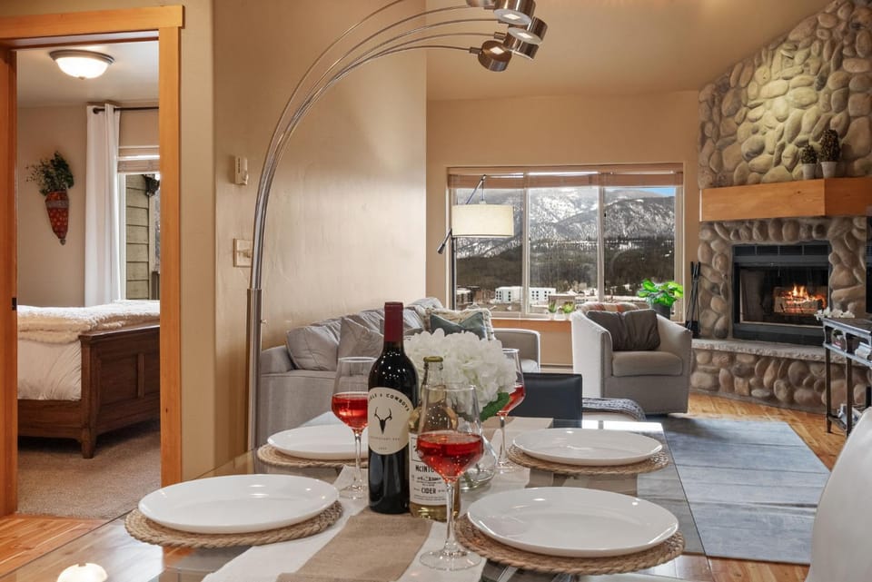 Big Sky Escape - Private Patio & Grill House in Big Sky