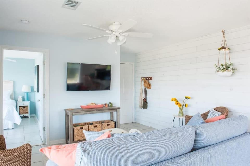You are my Sunshine- Heated Pool- Steps to sand House in South Walton County