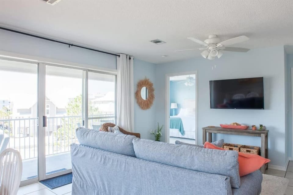 You are my Sunshine- Heated Pool- Steps to sand House in South Walton County
