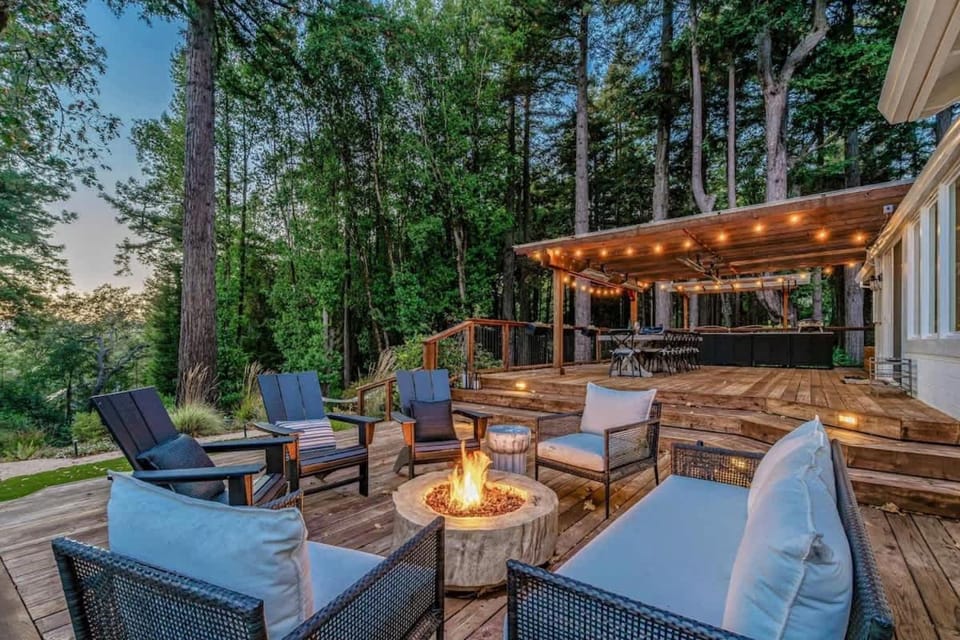 Elks Landing - Hot Tub And Tastings Included House in Occidental