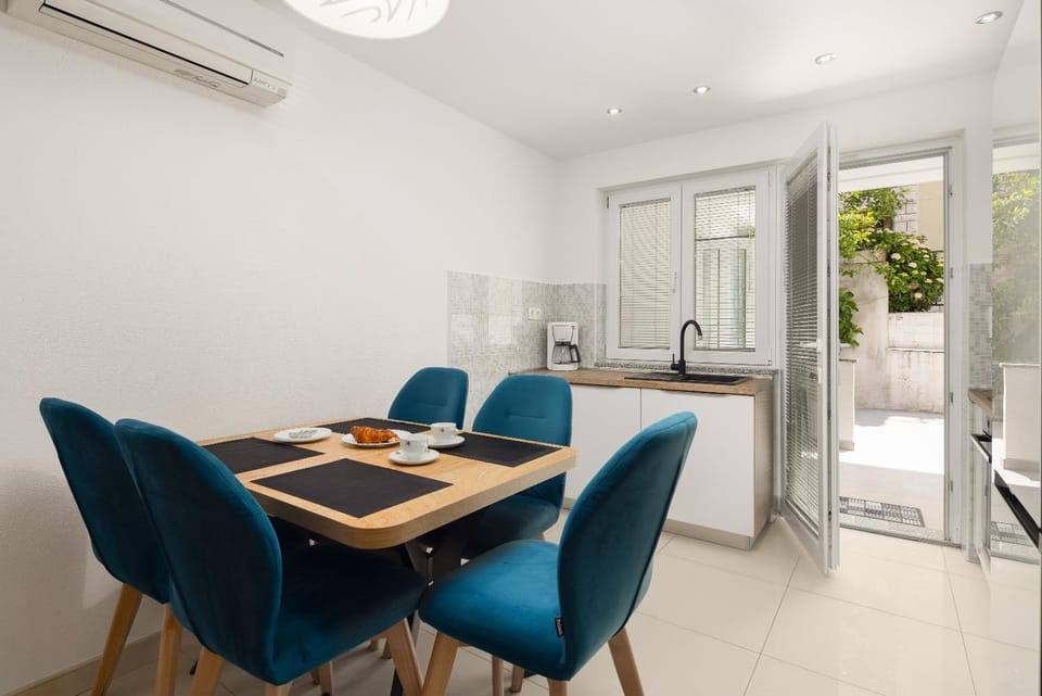 Paladin Ground floor Apartment Apartment in Makarska