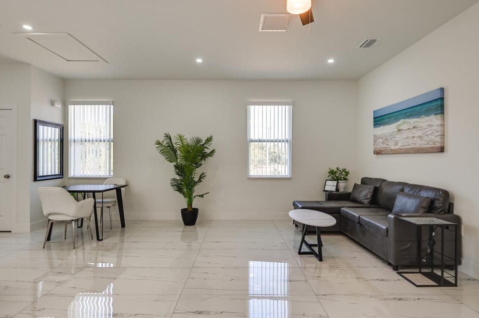 Fairways & MLB Fun! Couple’s Home in Lehigh Acres House in Lehigh Acres