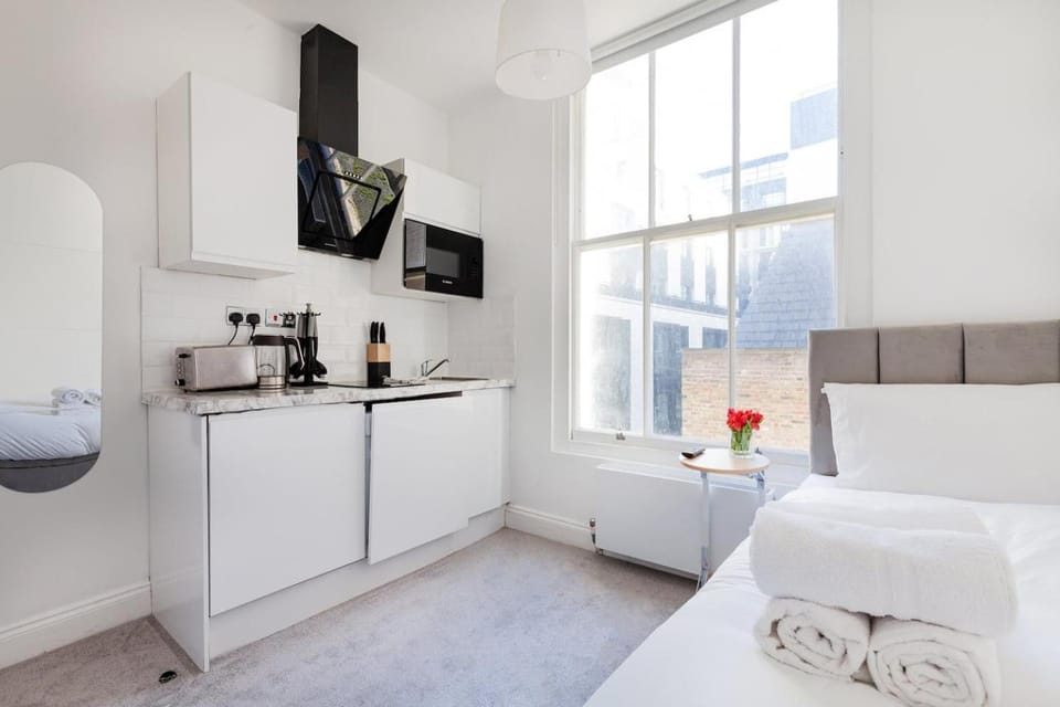 Single Studio - Next to Bayswater st Apartment in City of Westminster