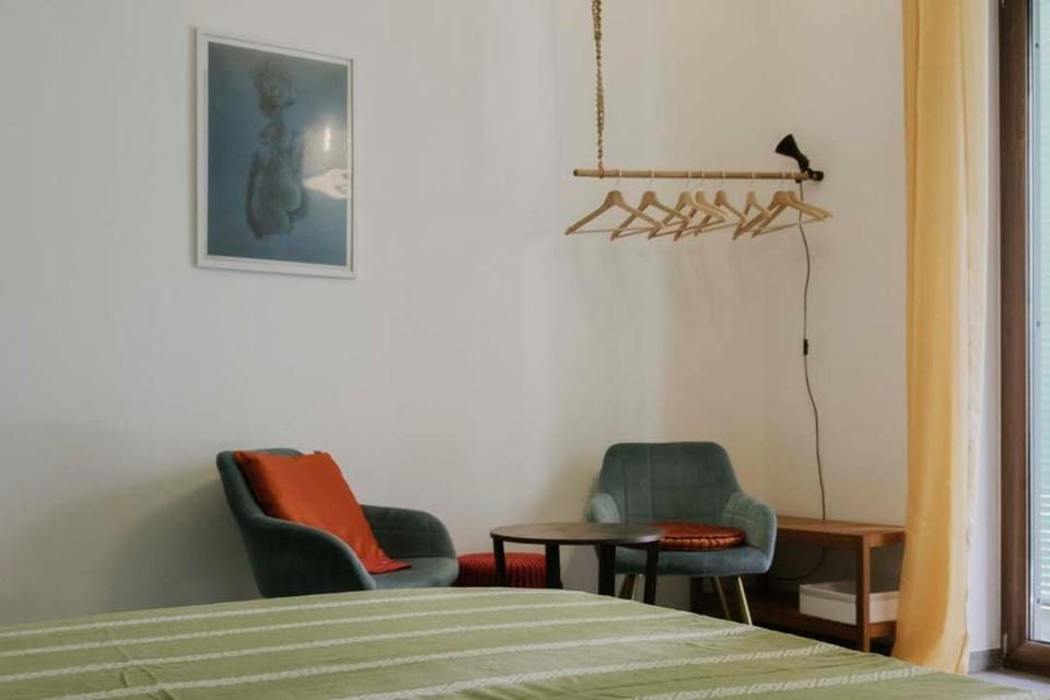 Bed, Seating area, Bedroom, heating, internet, towels, wardrobe, air conditioner