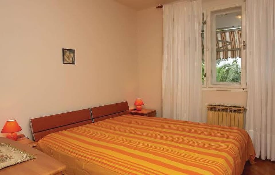 Marisa, your breakfast with a sea view Apartment in Banjole