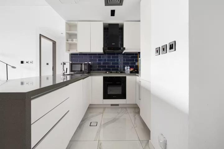 Residences by The Luxe Manor - Business Bay Apartment in Dubai
