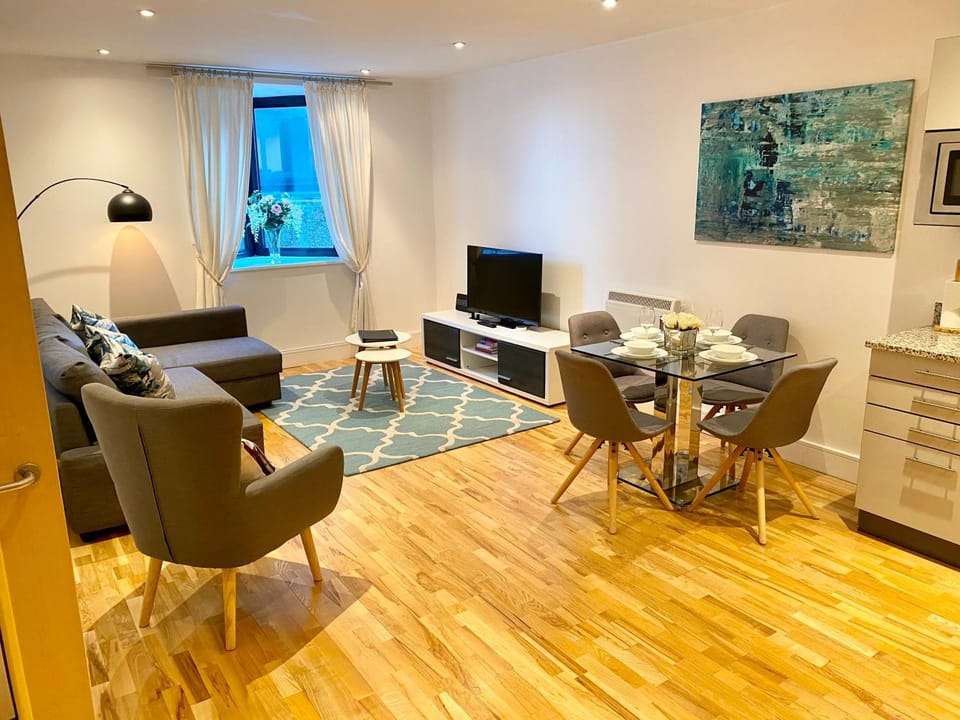 Modern one bedroom serviced apartment in Oxford city centre Apartment in Oxford
