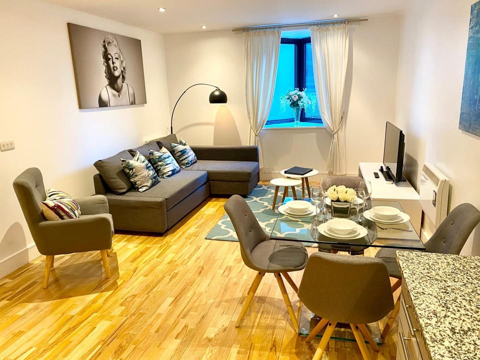 Modern one bedroom serviced apartment in Oxford city centre Apartment in Oxford