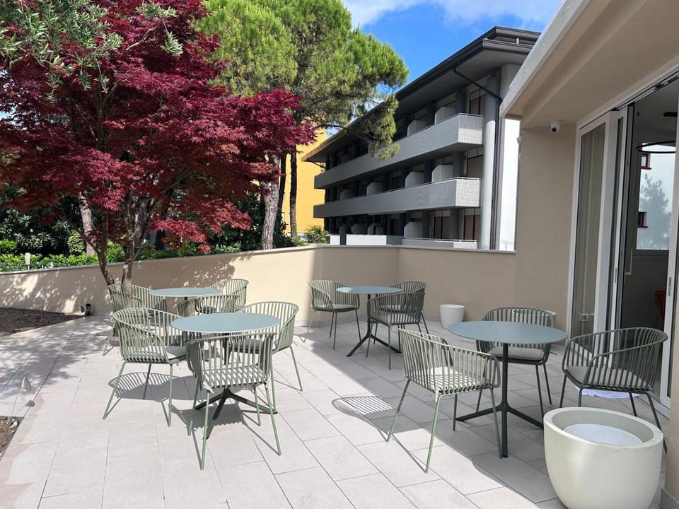 Balcony/Terrace, Breakfast