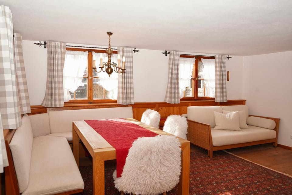 Alpblickhisle - Ferienhaus mit traumhaftem Blick Chalet in Oberstdorf