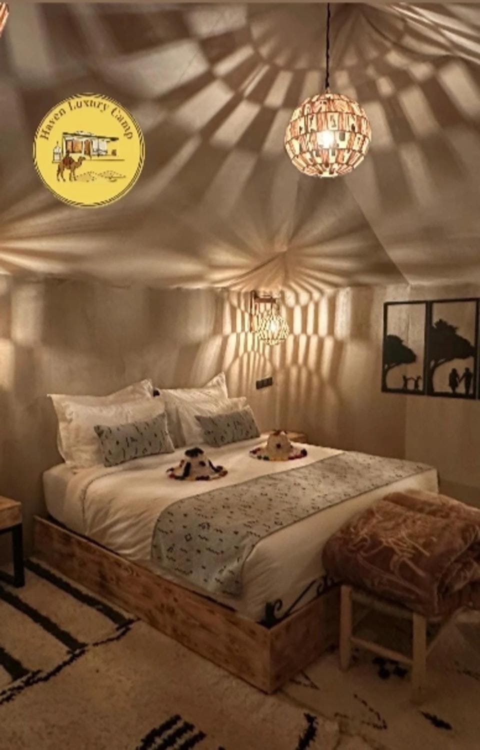 Bed, Photo of the whole room, Bedroom