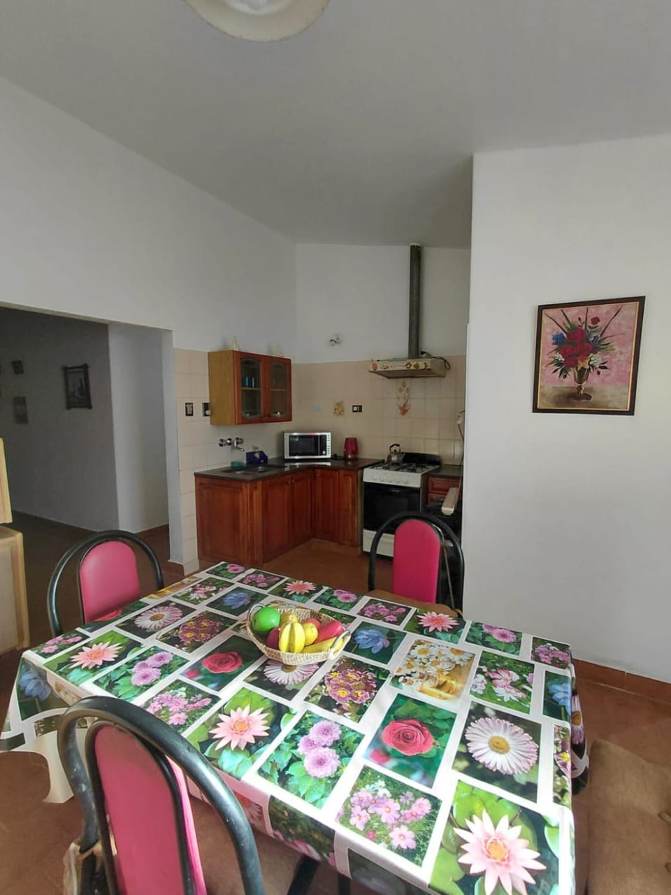 Dining area, pet friendly