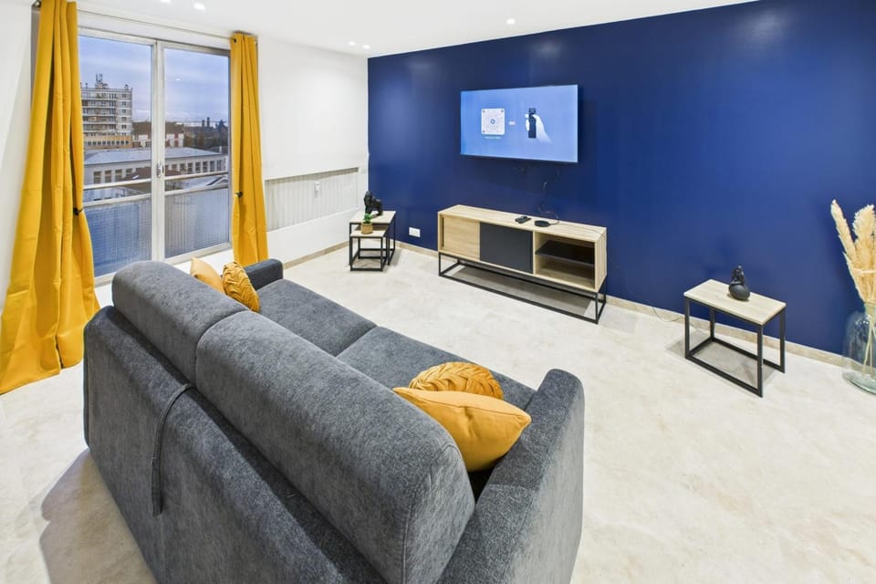 Le Joffre Cobalt- Next to the train station Apartment in Troyes
