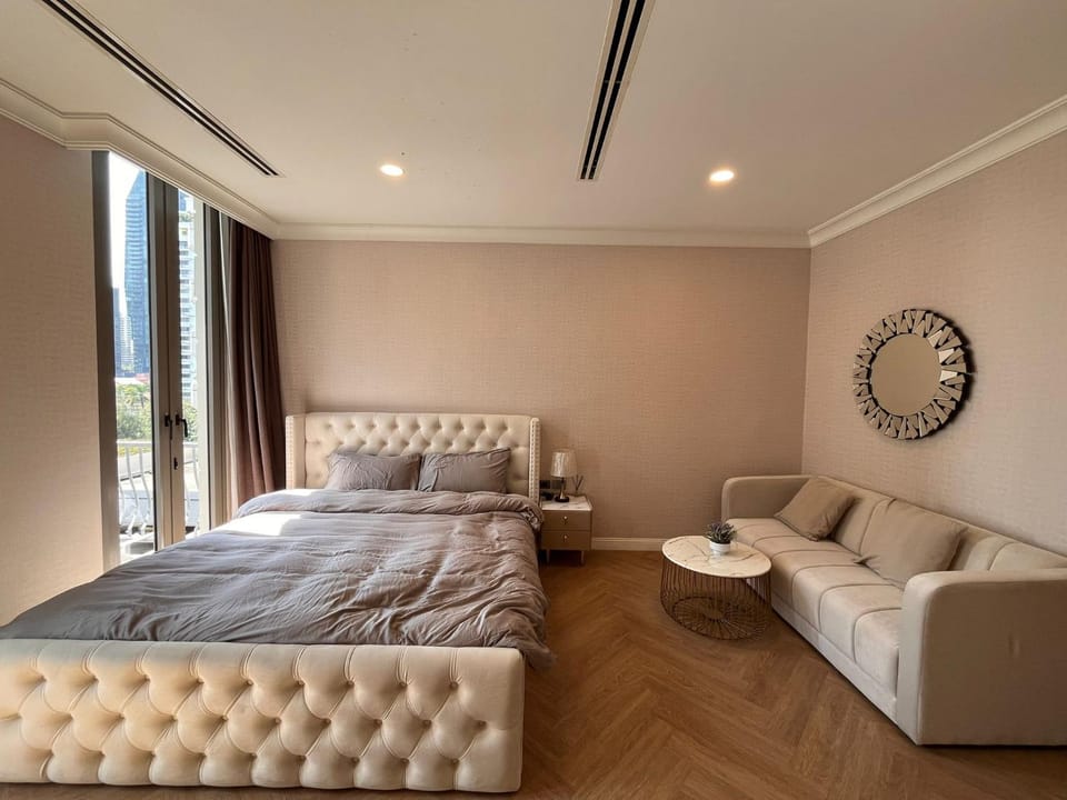 Luxury Villa 4BR - 8 Mins to Thonglor BTS Villa in Bangkok