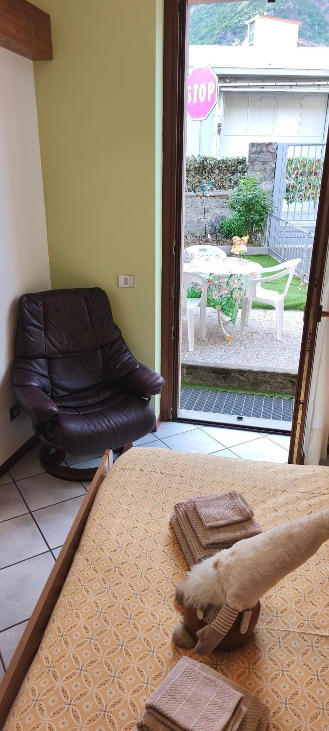 Bed, Garden, Garden, Photo of the whole room, Bedroom, Garden view, Garden view